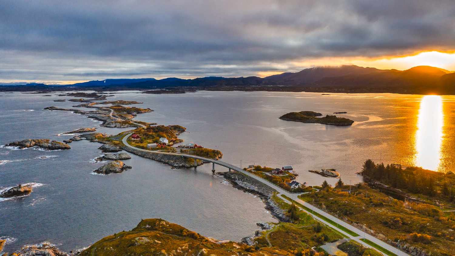 Kjøre Bergen - Trondheim via Atlanterhavsvegen