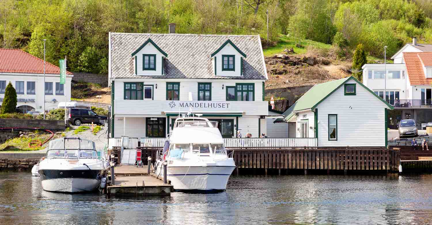 Hvordan reise mellom Haugesund og Bergen via Tysnes