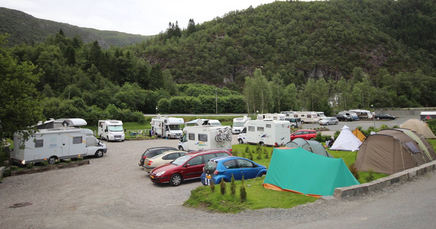 Bratland camping - parkering for bobiler