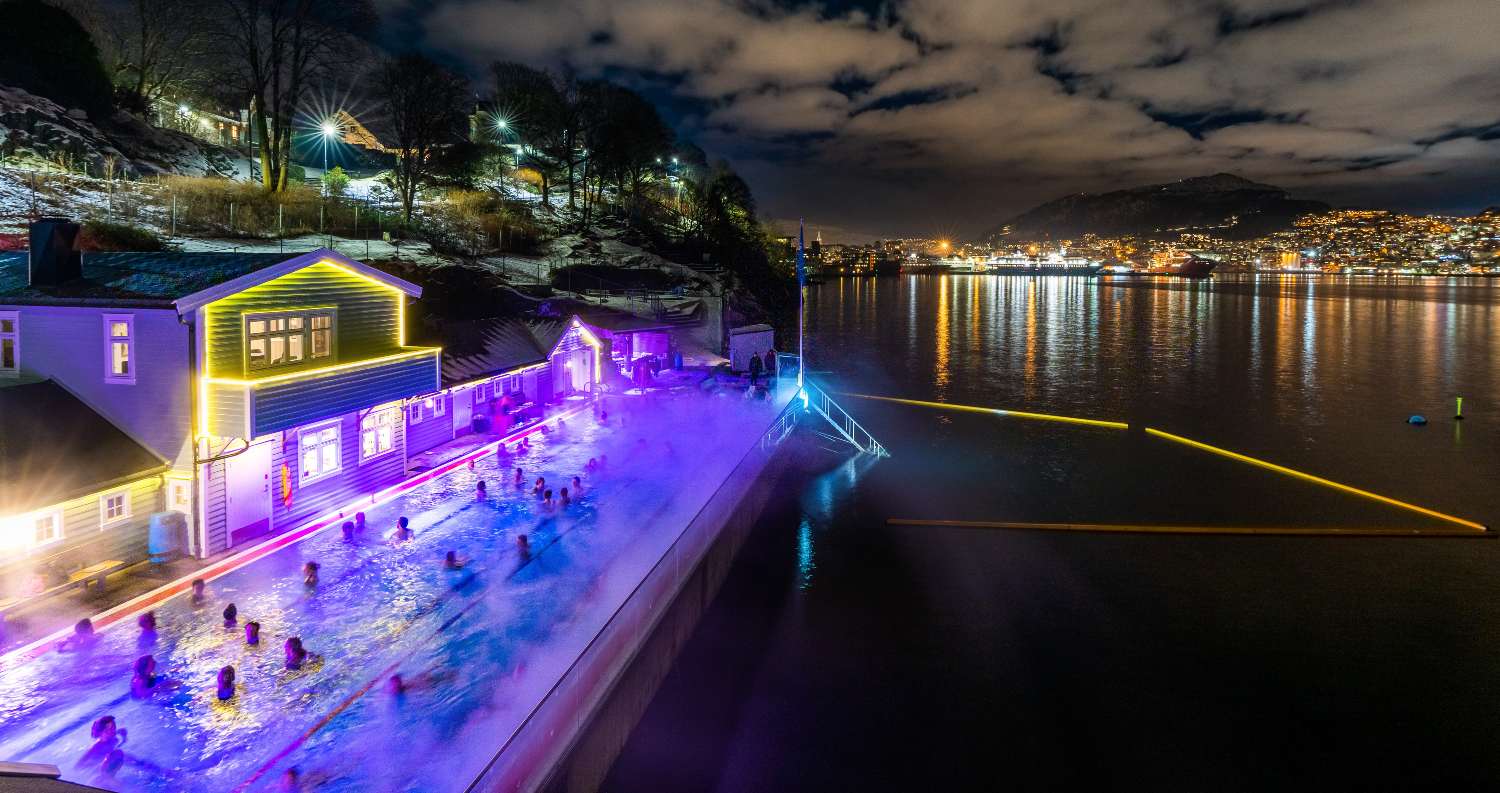 Isbading i Bergen – tips til gode badeplasser om vinteren - visitBergen.com