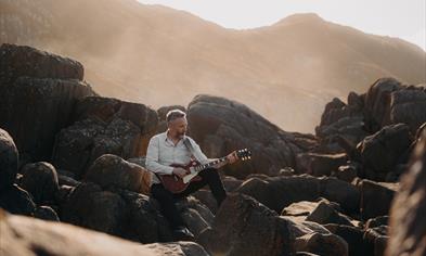 Atle Oen med band: «Safe at Sea»