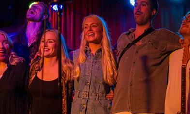 Spar 5 med gjester på Huset RAA!