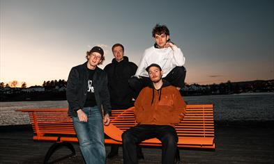 Lüt + supp: Strandkaien