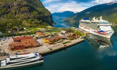 Flåm harbour