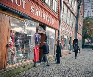 Thumbnail for Souvenir og håndverk