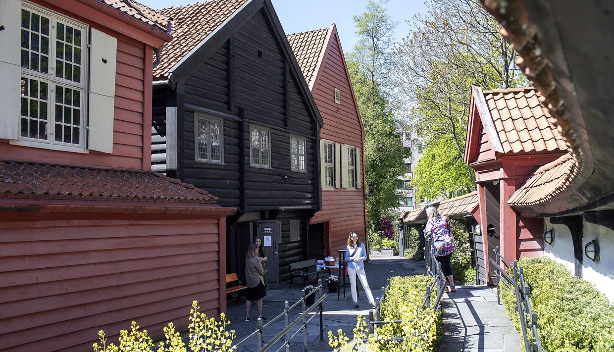 Ved inngangen til Det Hanseatiske Museum og Schøtstuene