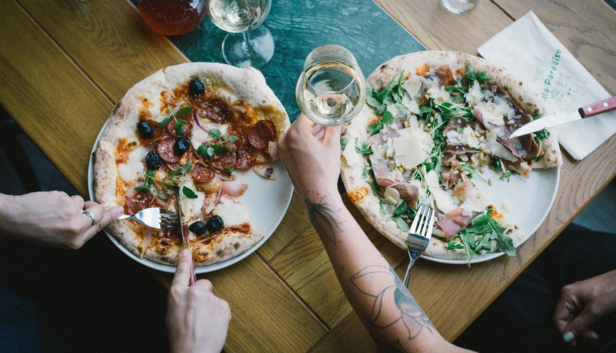 Nydelig pizza på Villa Paradiso Ole Bull