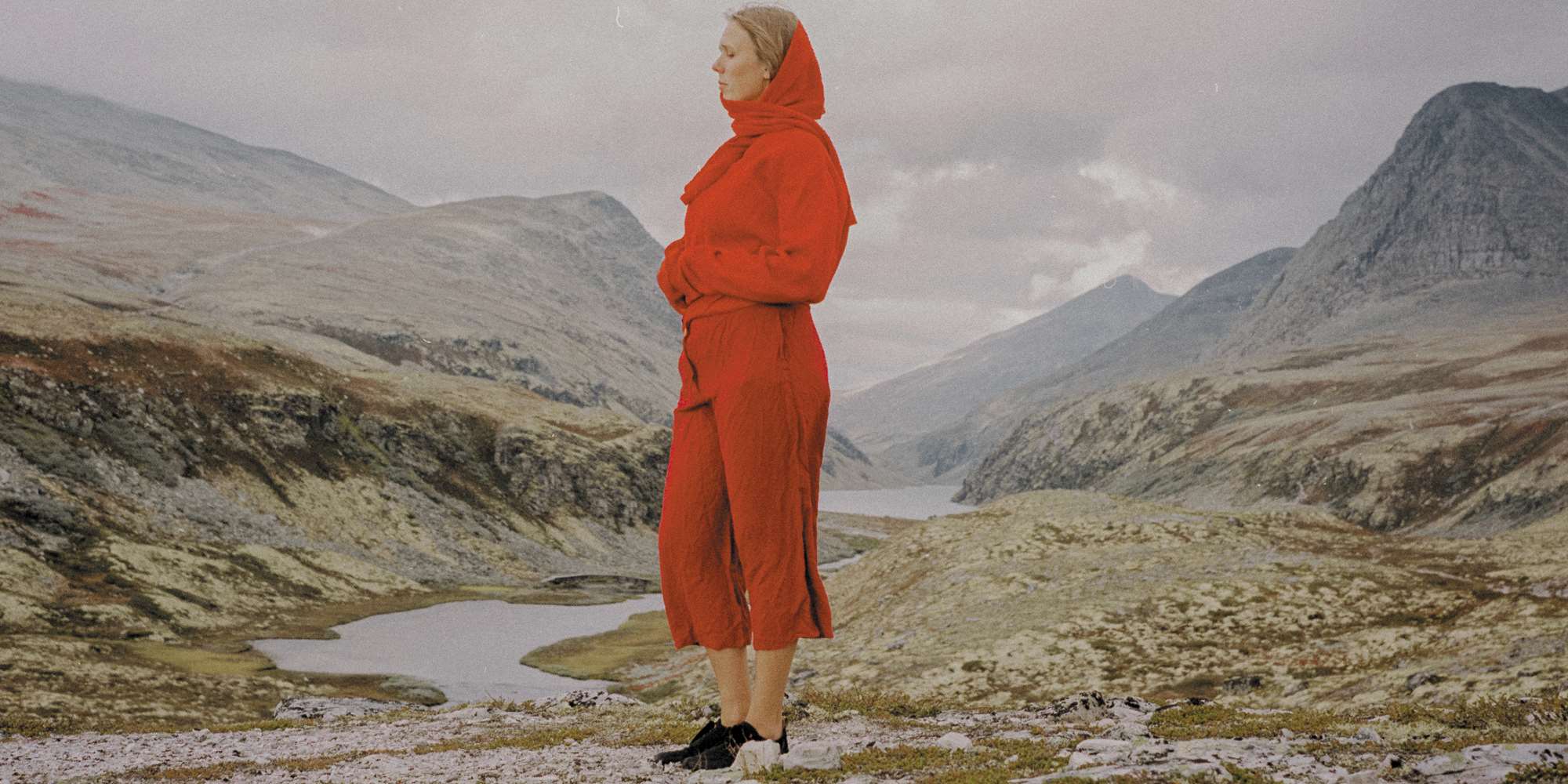Juni Habel + Toria Wooff (UK)