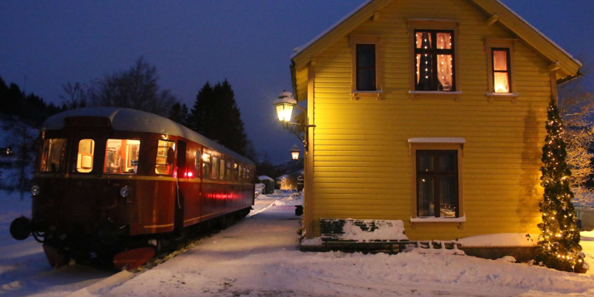Gamle Vossebanen - Juletog med motorvogn