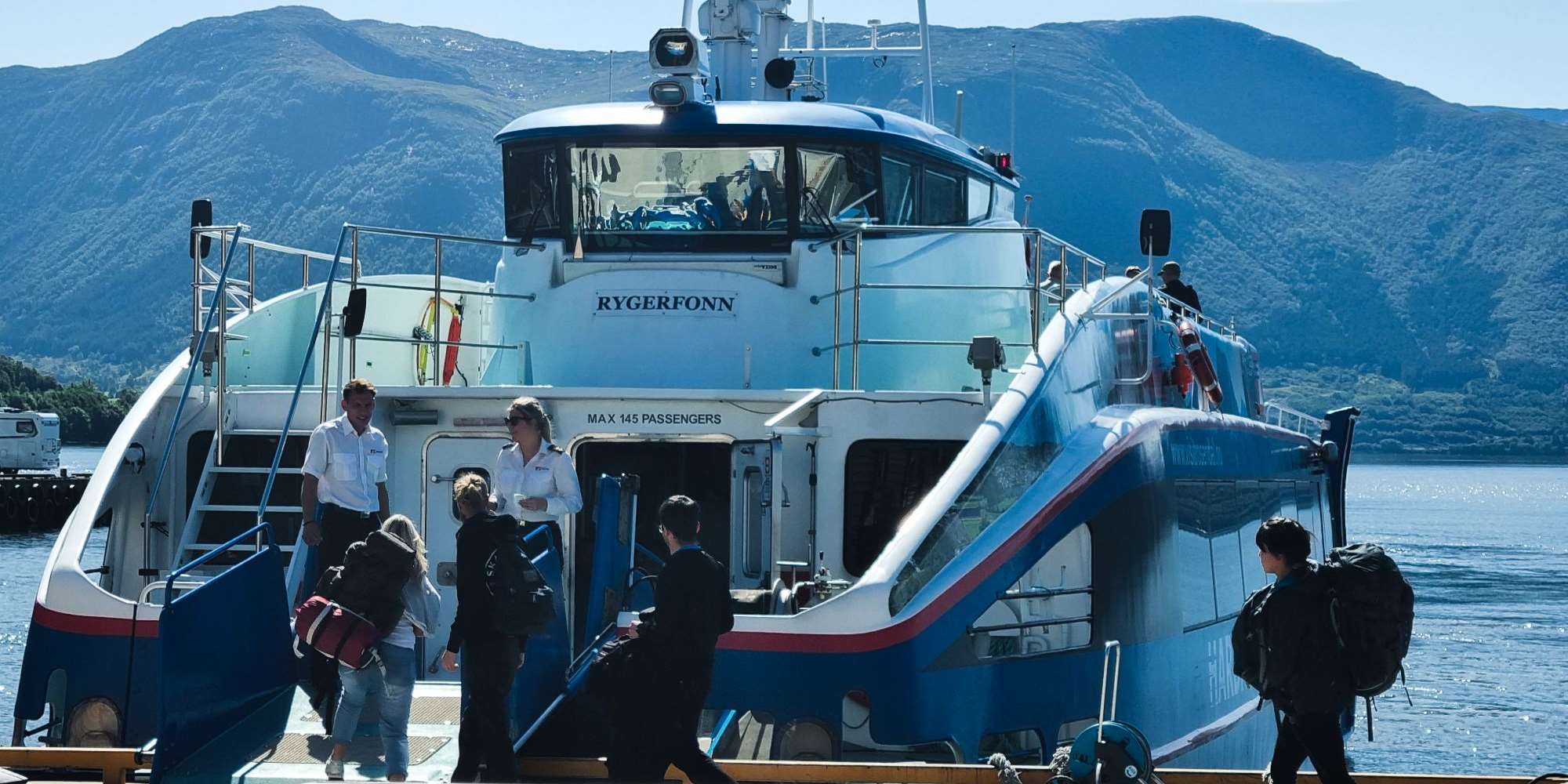 Hardangerfjordekspressen fra Bergen til Rosendal
