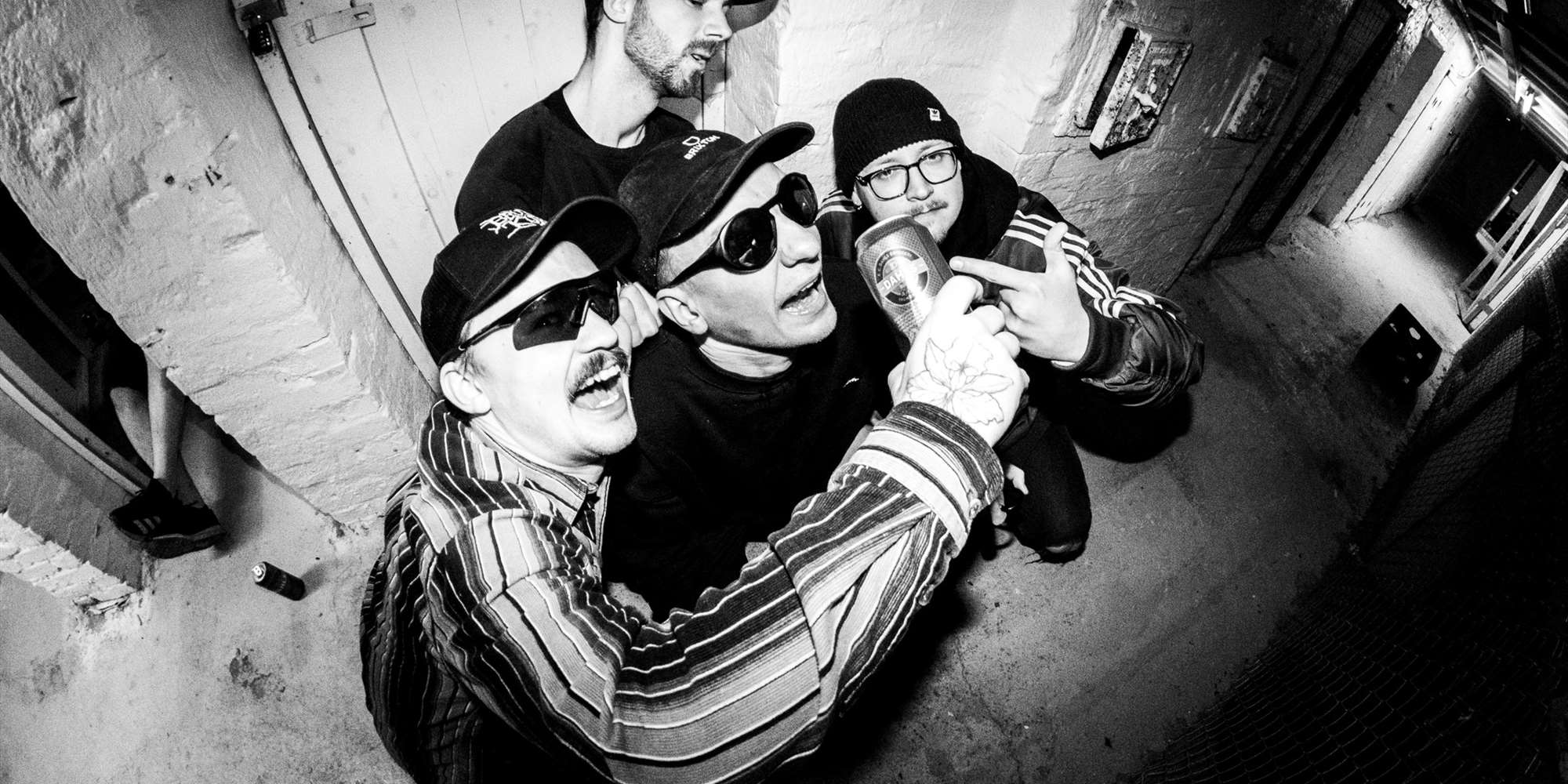 BRÆKKÆKKEL + LÂCHE + Disdain || Hulen