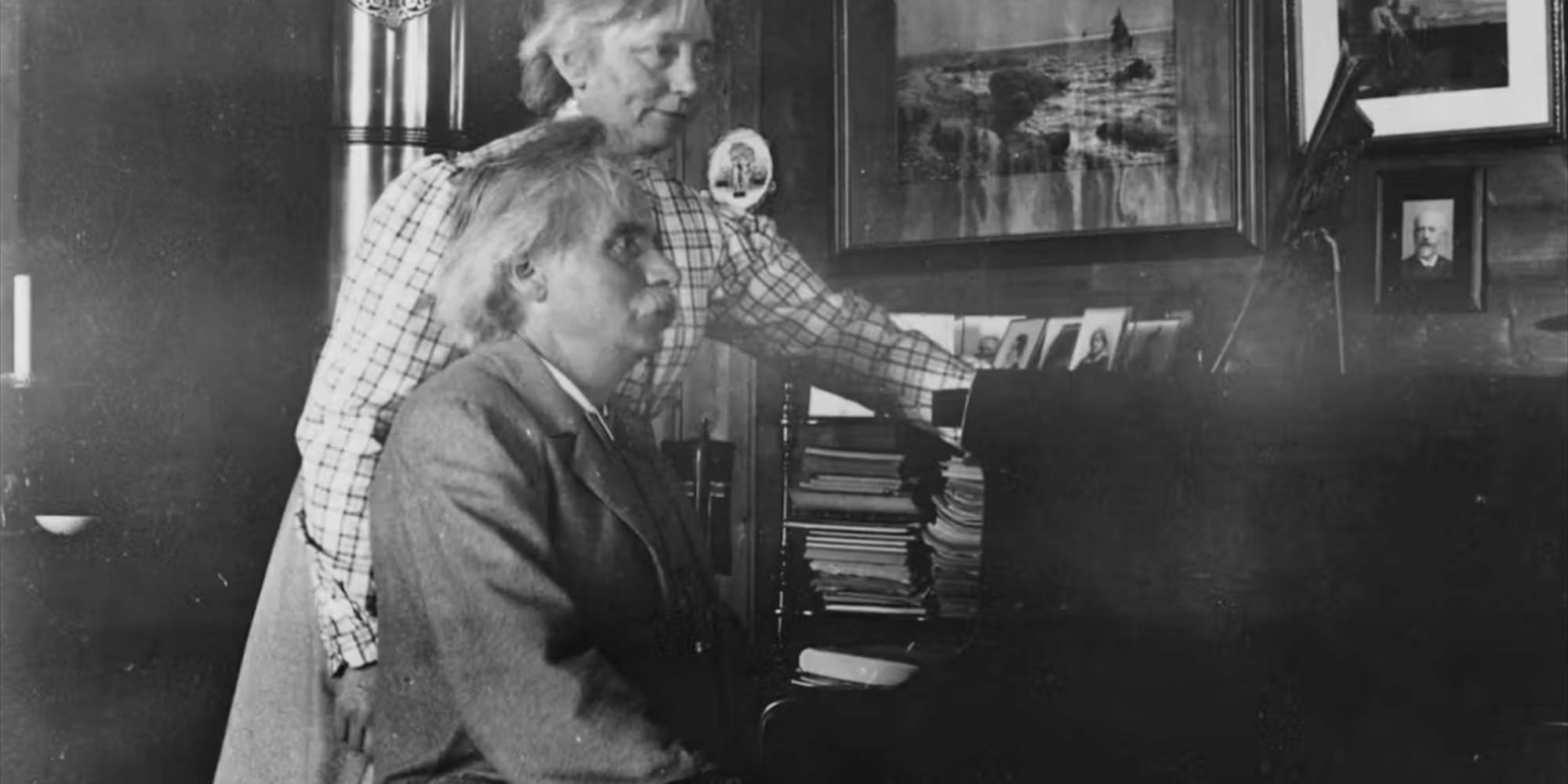 Edvard og Nina Grieg på Troldhaugen Edvard og Nina Grieg på Troldhaugen