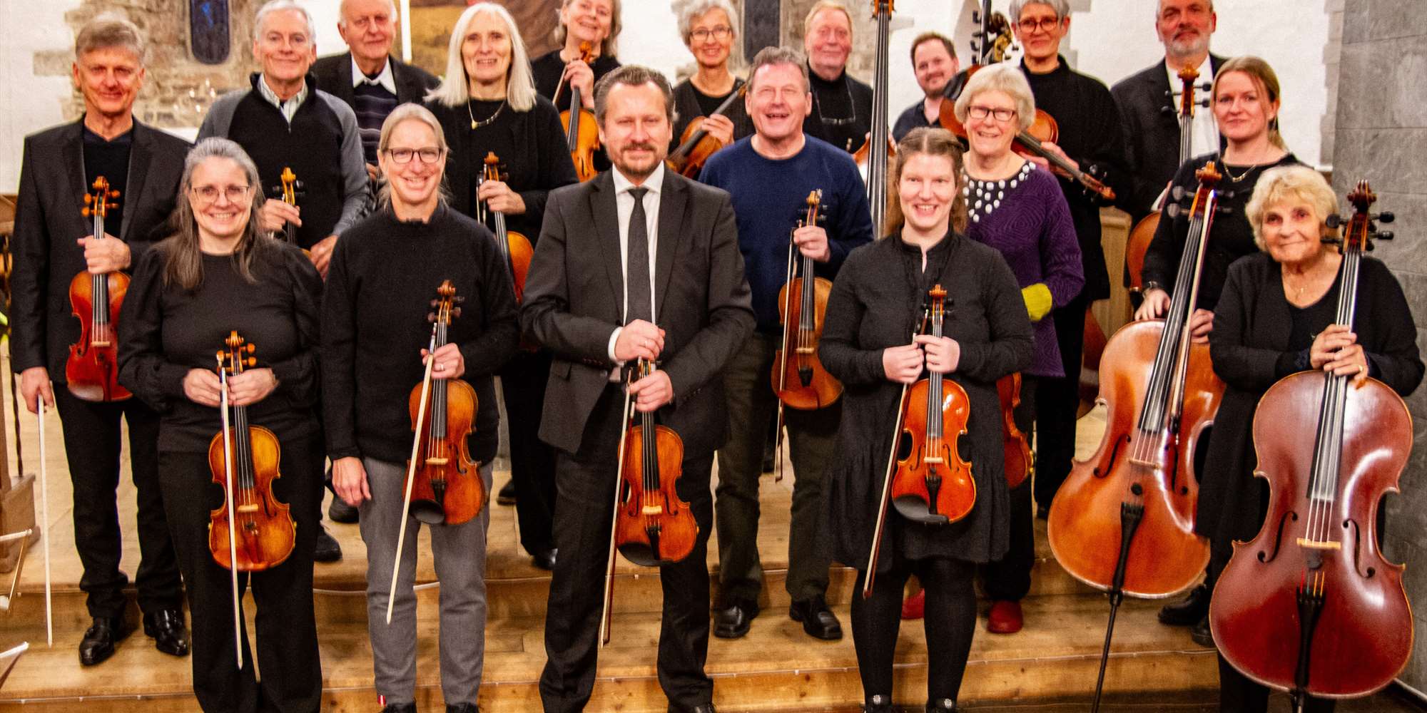 Fana kammerorkester består av gode amatører på strykeinstrument.