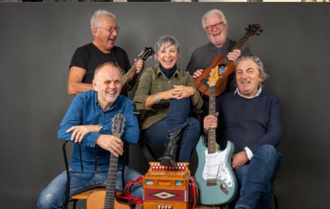 KJEREFOLK