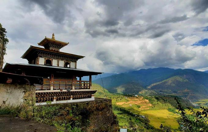 Introduction to Tantric Buddhist Yoga and Meditation