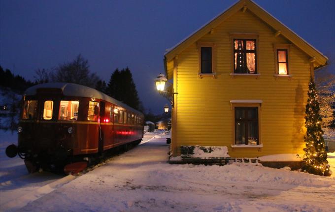 Gamle Vossebanen - Juletog med motorvogn