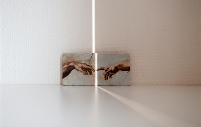 Svikefull litterær karakter: Gud