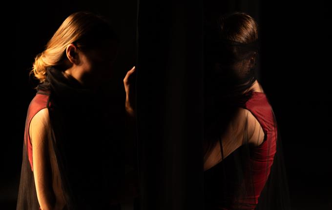 "Curtain"