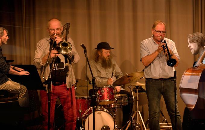Konsert med Luringan og Jazz Galleriet sitt komp