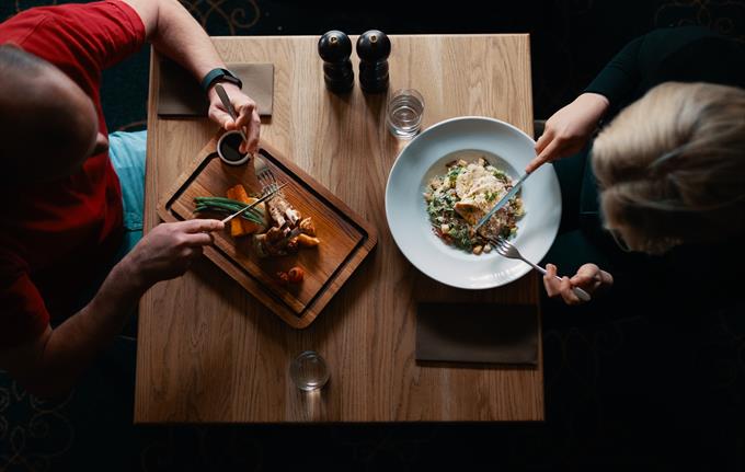 FG Restaurant & Bar