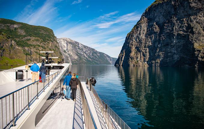 Fjordcruise på Nærøyfjorden