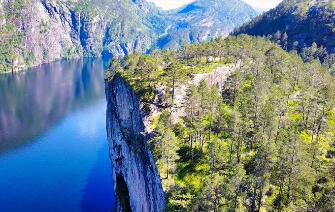 Slottet i Modalen kommune