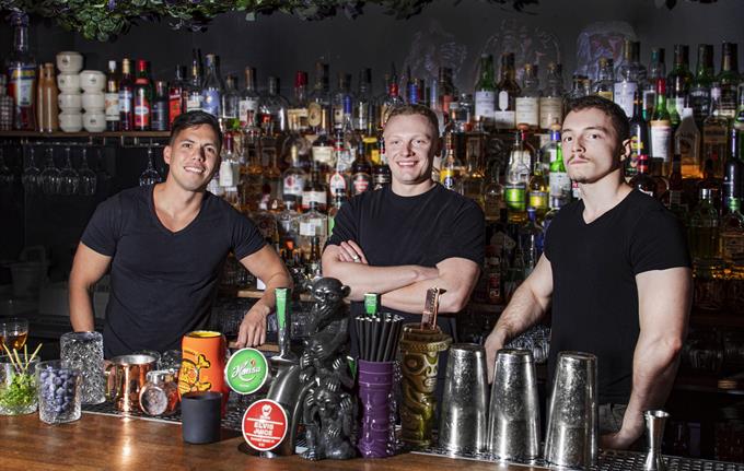 Last Monkey Cocktail bar