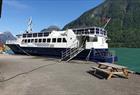 Fjordtur over Sognefjorden og inn til Fjærland