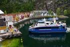 Fjordcruise & guidet fjelltur til "Slottet"