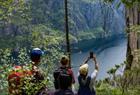 Fjordcruise & guidet fjelltur til "Slottet"