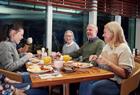 Fjord Line - samlet i restauranten