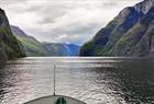Fjordcruise på Nærøyfjorden mellom Flåm og Gudvangen