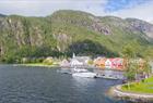 Privat båttur til Modalen - i land i Mo