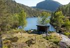Ved Træet gård - gapahuk og fiskevatn