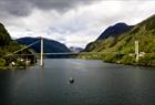 Midt ute på Hardangerfjorden