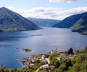 Thumbnail for Osterøy – ei reise mellom fjord og fjell
