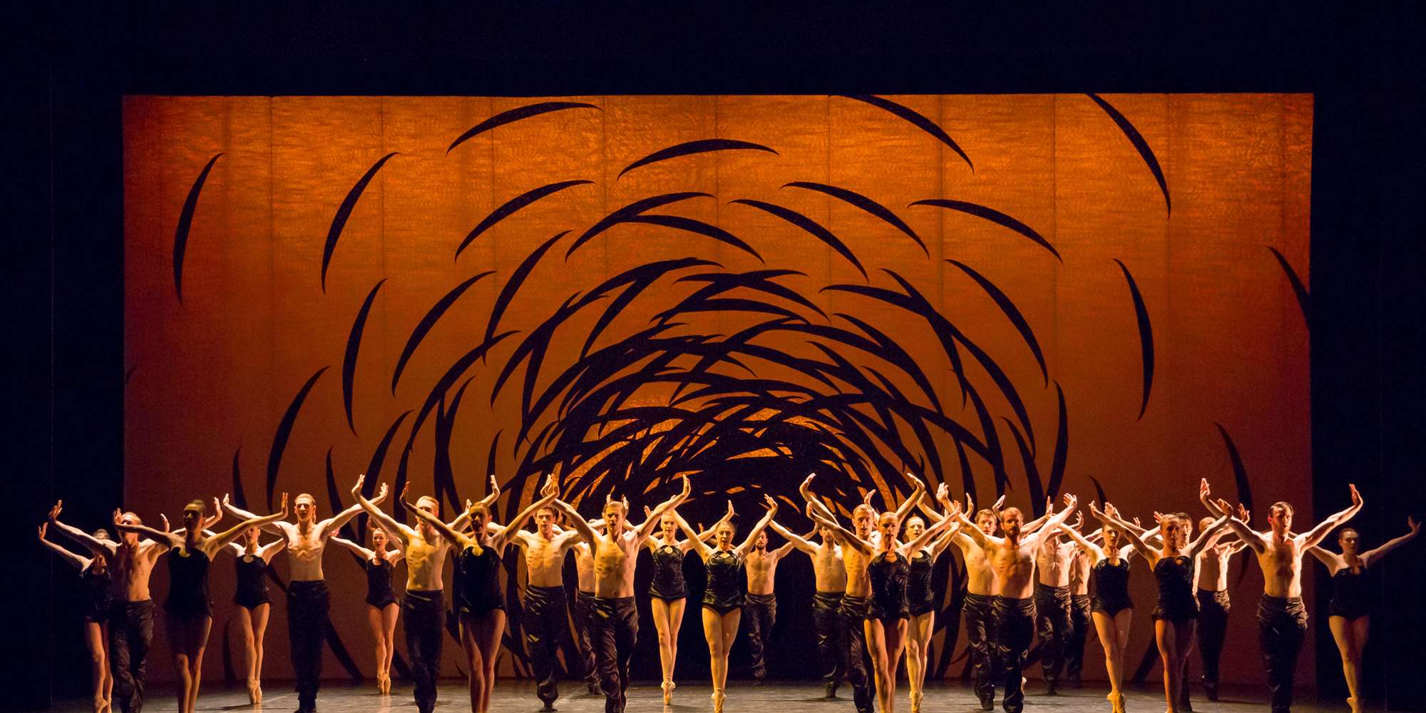 Emergence m/Scottish Ballet Emergence m/Scottish Ballet