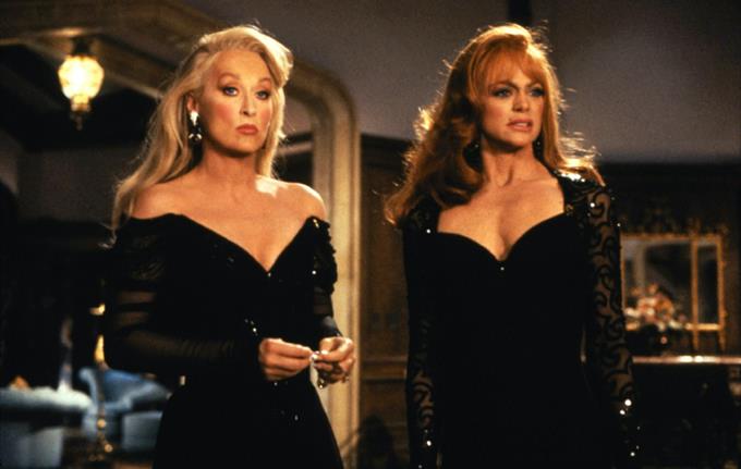 DEATH BECOMES HER - 18/6 KL. 18:00