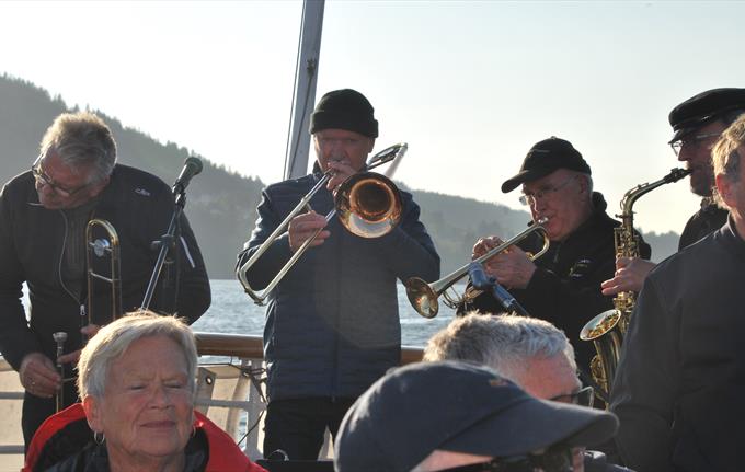Alversunddagane 6. juni 2026.Fjord- og jazzcruise gjennom den indre farleia med DS Oster.