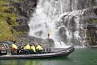 Fossefall fjordcruise med rib båt på Hardangerfjorden